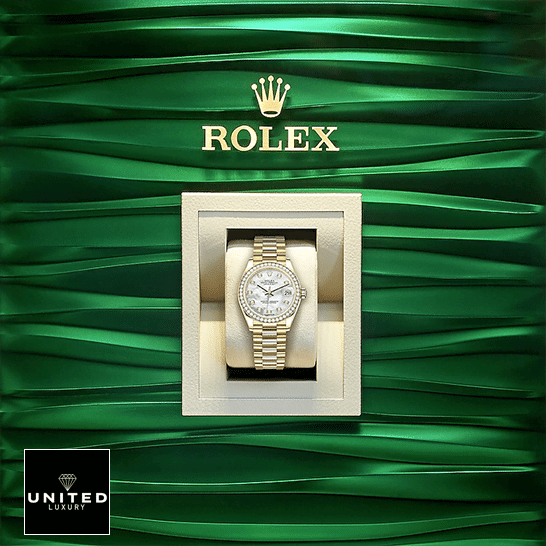 Rolex Datejust Diamond Gold 178288-0001 Replica Green Wave Background
